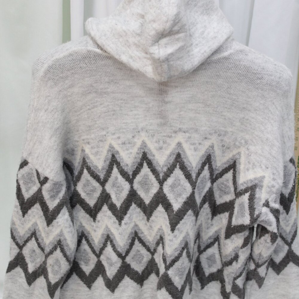 Verve Ami Ivory and Charcoal Diamond Pattern Cardigan - Picture 3 of 12